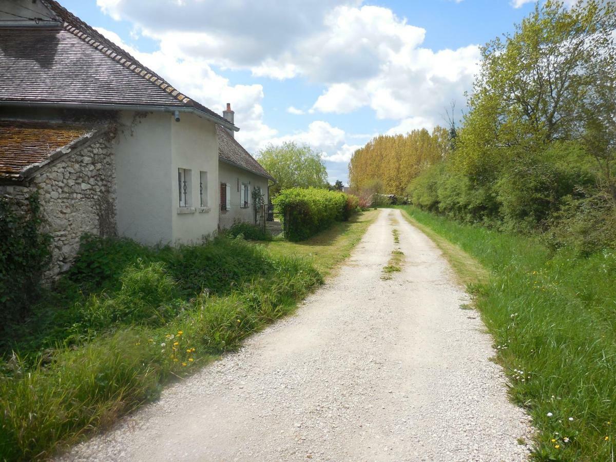 Les Rouches Bed & Breakfast Cormeray Ngoại thất bức ảnh