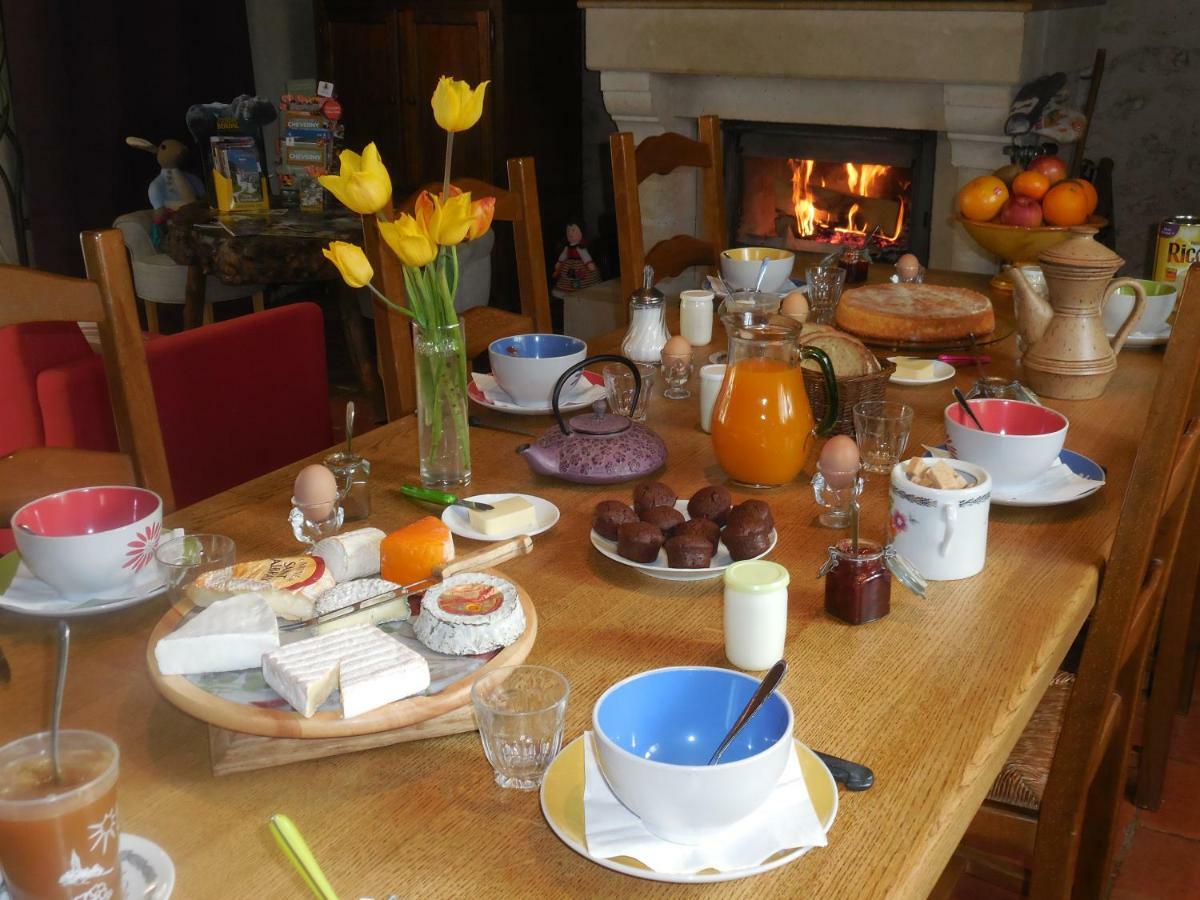 Les Rouches Bed & Breakfast Cormeray Ngoại thất bức ảnh