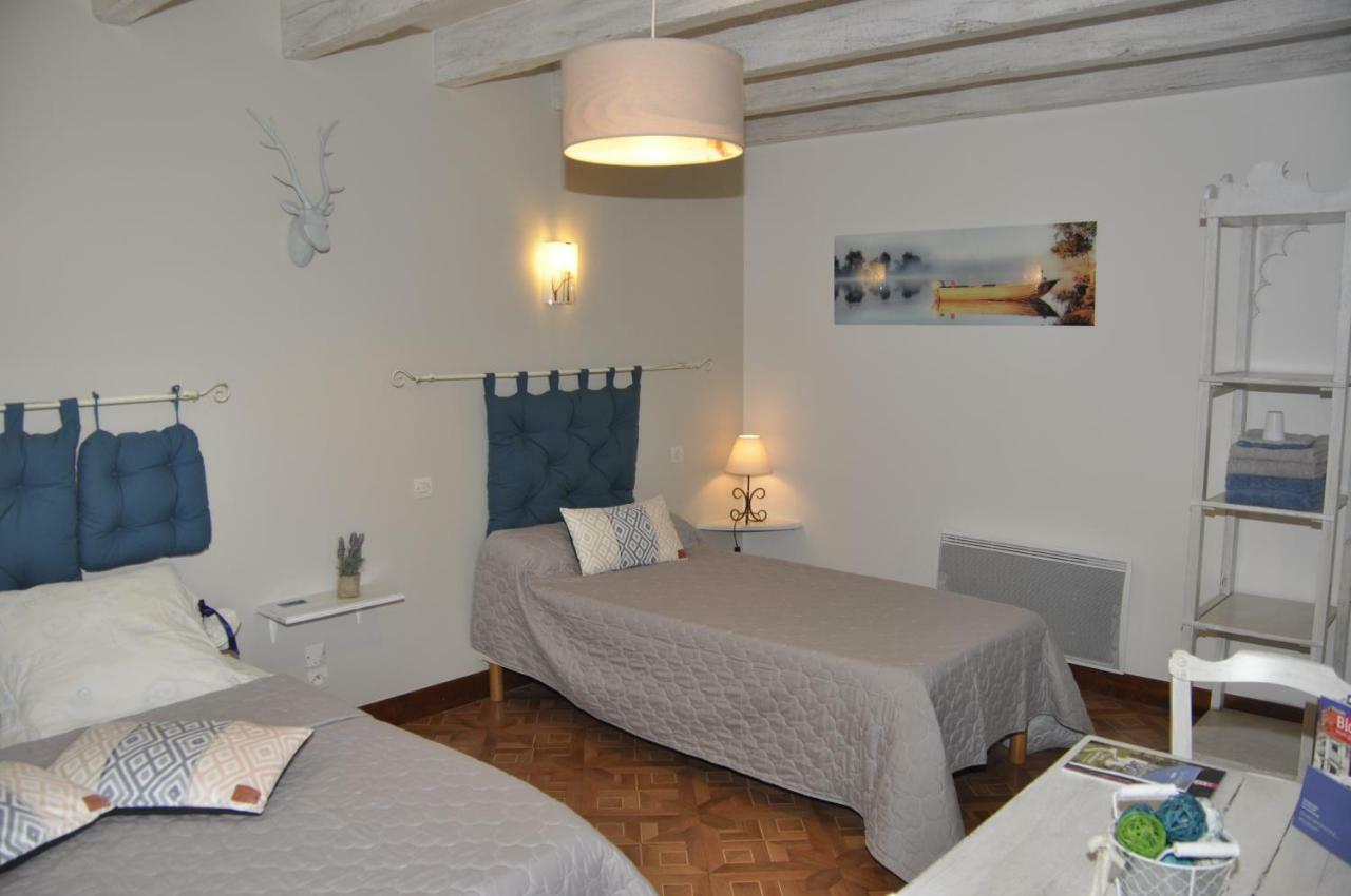 Les Rouches Bed & Breakfast Cormeray Ngoại thất bức ảnh